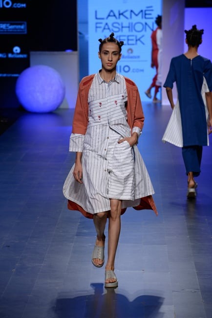 Lakme Fashion Week Shoe Trends for Spring Summer 2017 - Metro Shoes | Biofoot