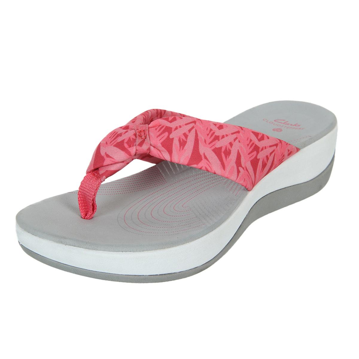 clarks pink flip flops